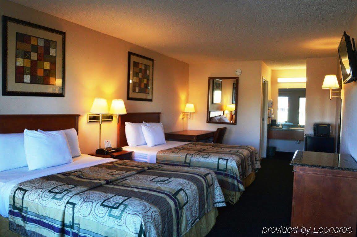 Rodeway Inn & Suites Dublin Exteriör bild